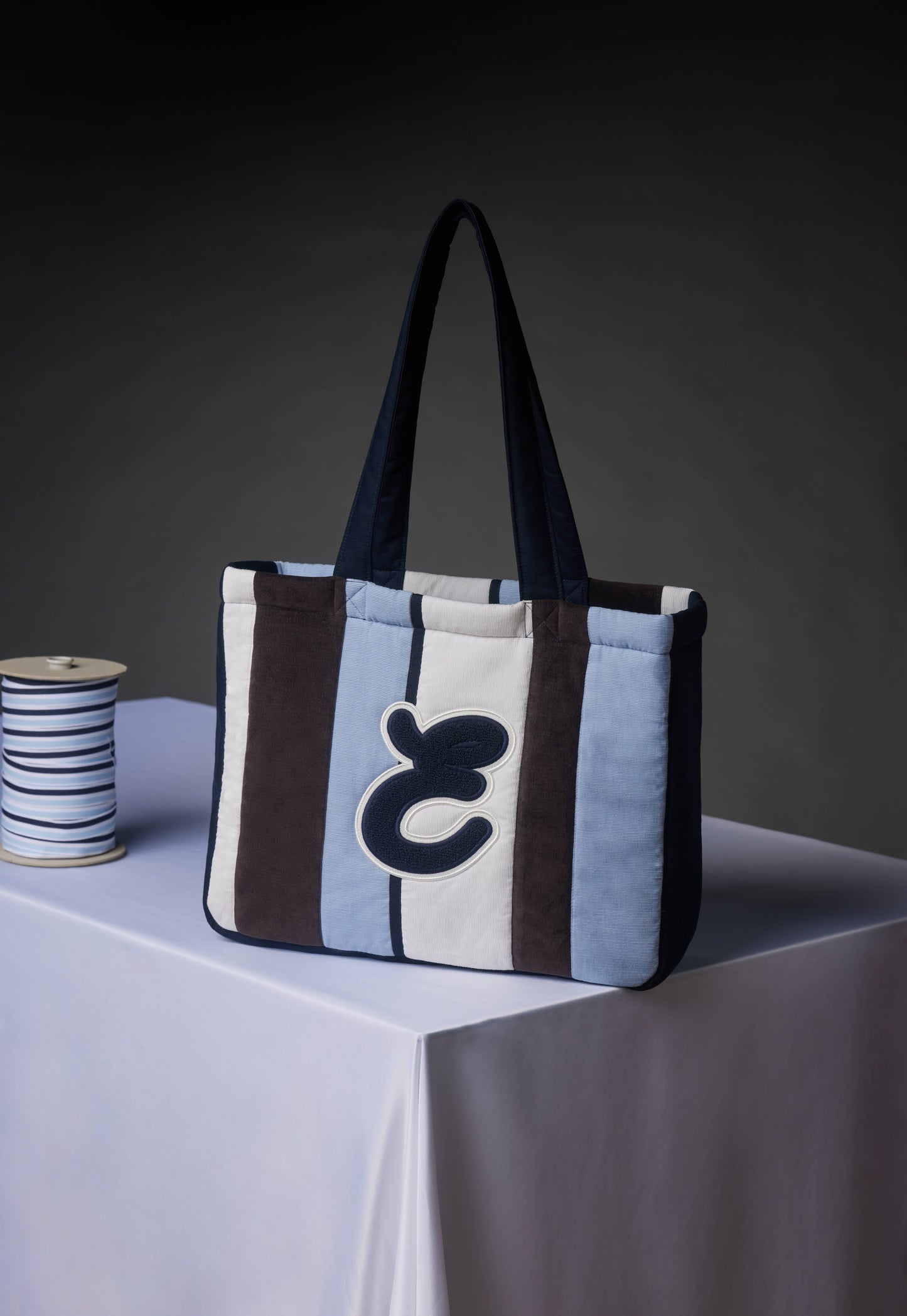 Sac cabas en velours rayé bleu upcyclé Pap'Atelier