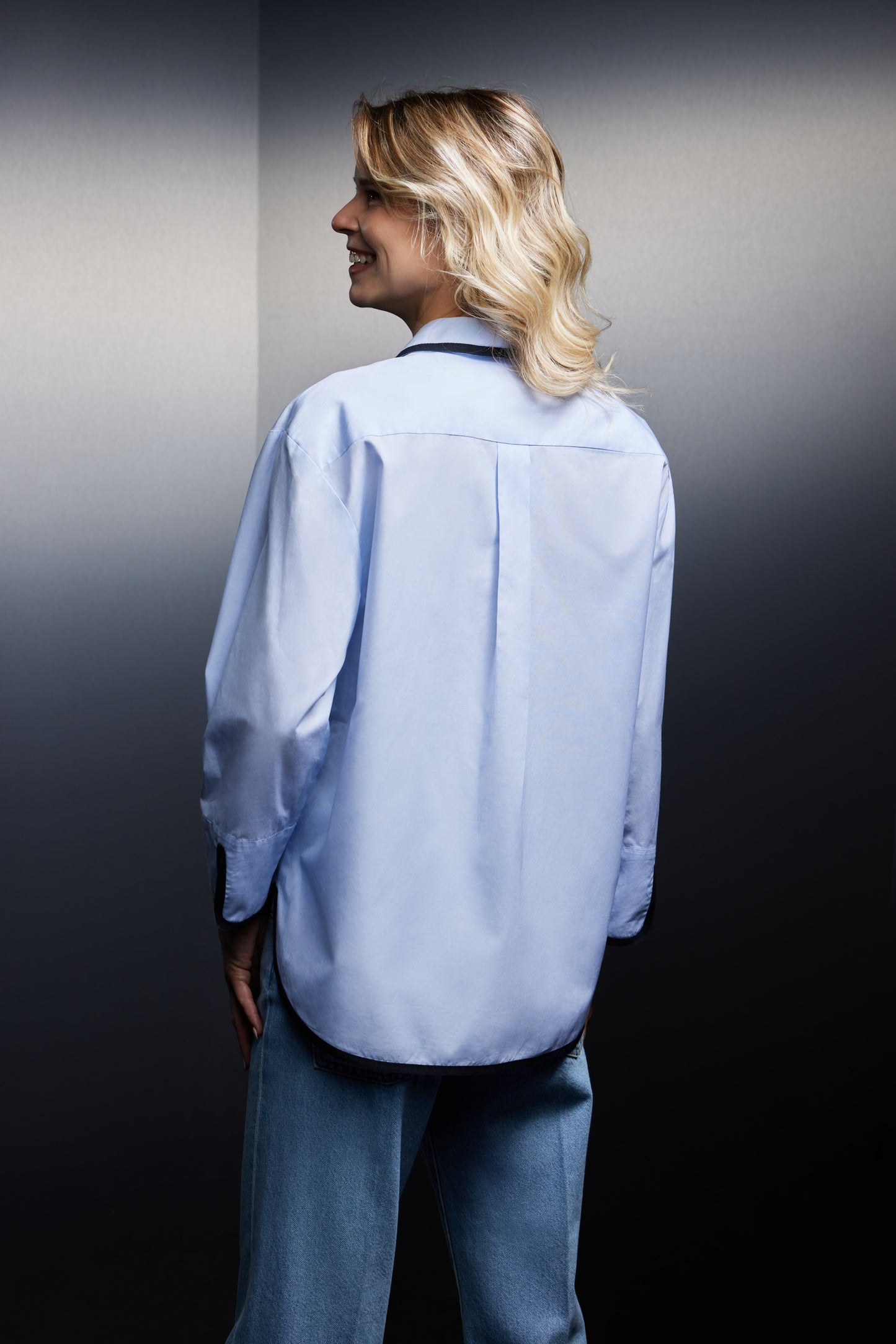 Chemise en coton ciel à galons marine upcyclée Pap'Atelier