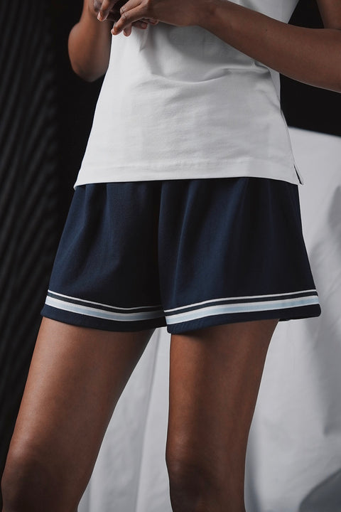 Short marine taille élastique Pap'atelier à galons rayés et écusson - Image 1
