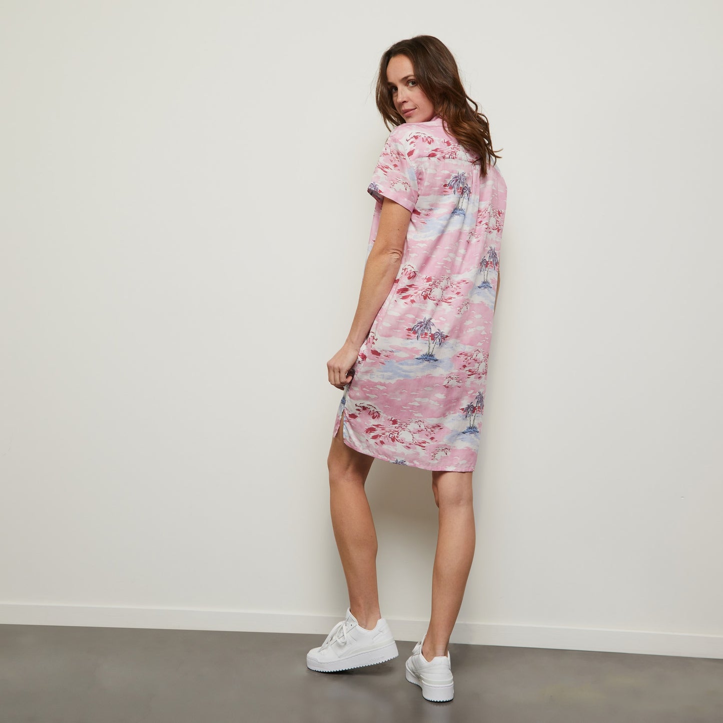 Robe imprimée hawaï à manches courtes