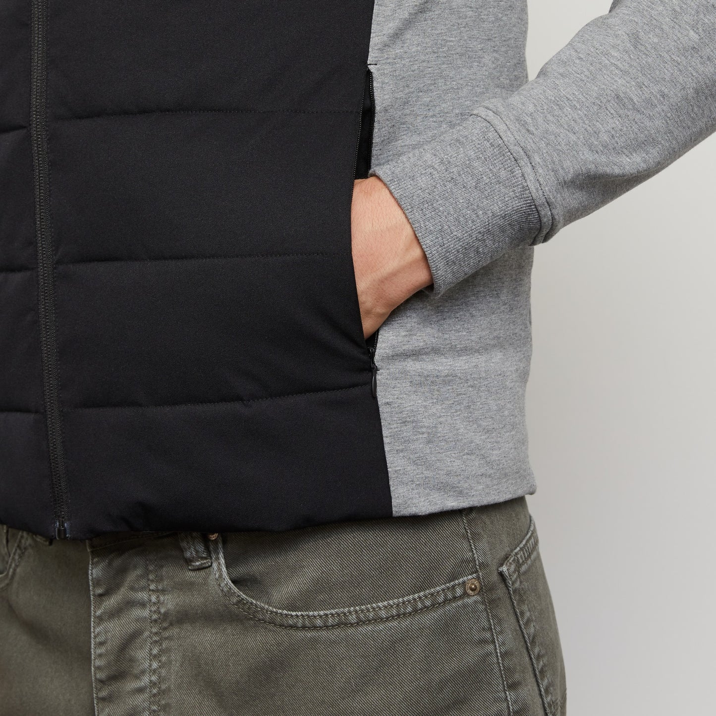 Sweat color-block zippé à capuche